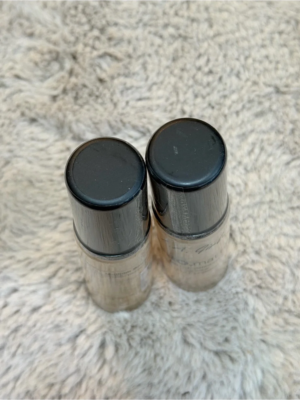 2 L.A. Girl PRO. Matte High Definition Long Wear Matte Foundation Medium Beige